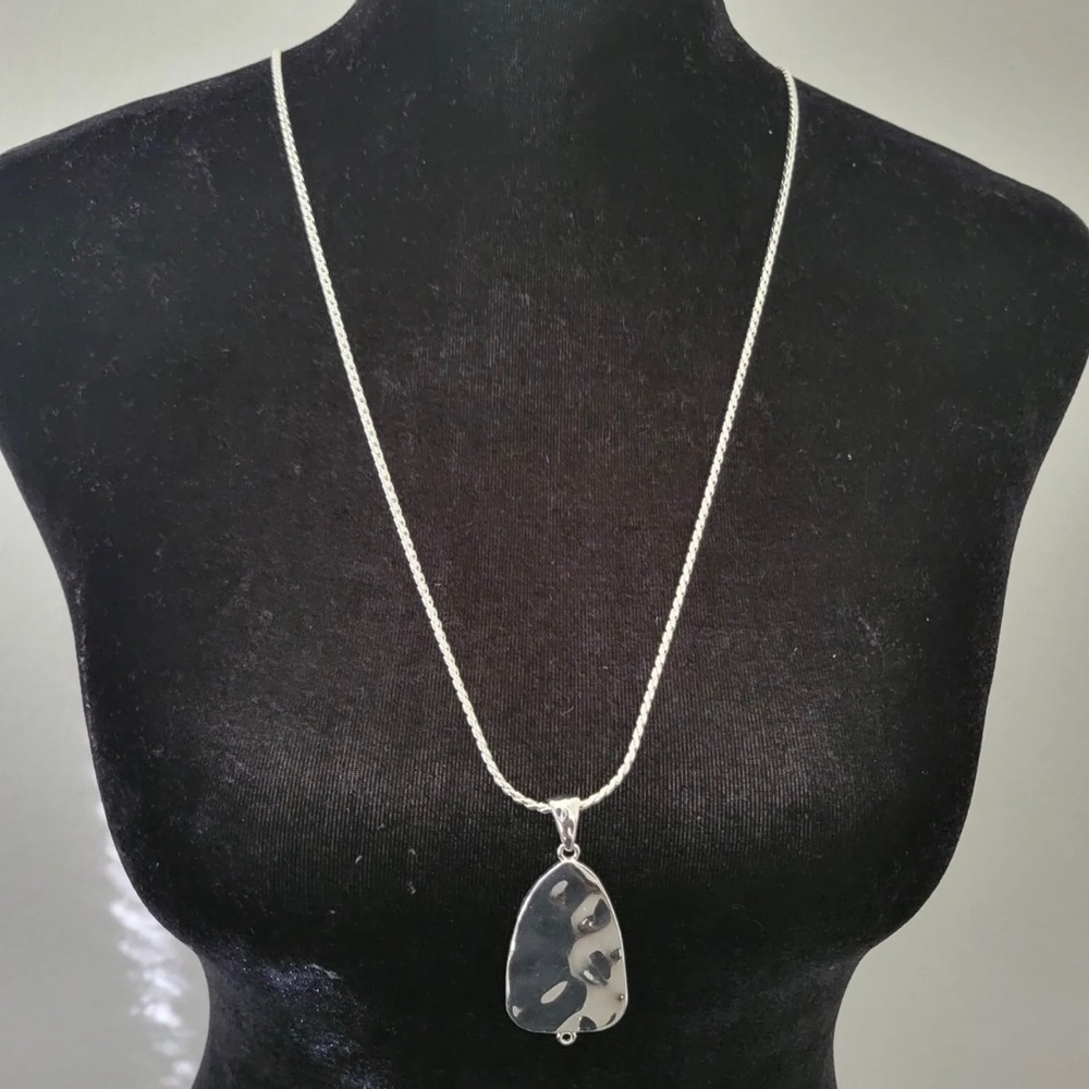 Style & Co Women’s 14” silver Necklace with pendent